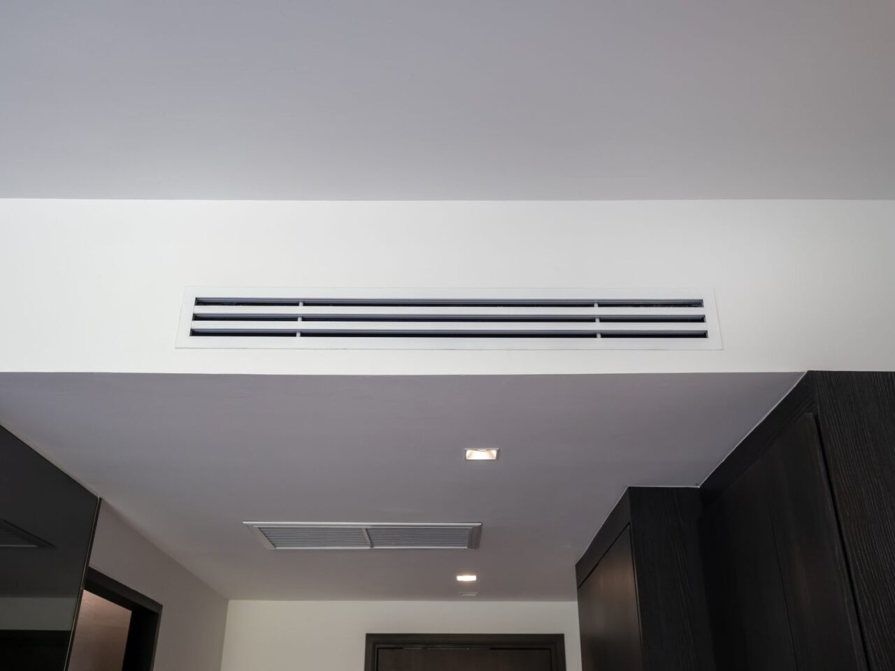 Condensation après isolation des combles : quelle VMC pour vos chambres ?