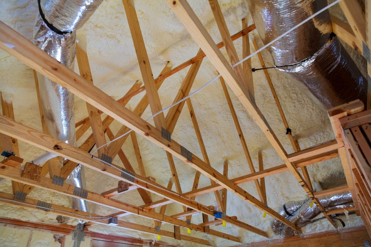 Priorité rénovation maison froide : agir avant de changer les fenêtres